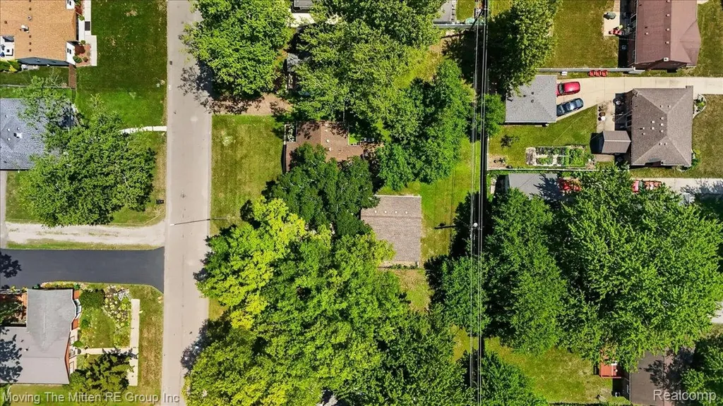 31547 Birchwood Street Westland City MI 48186