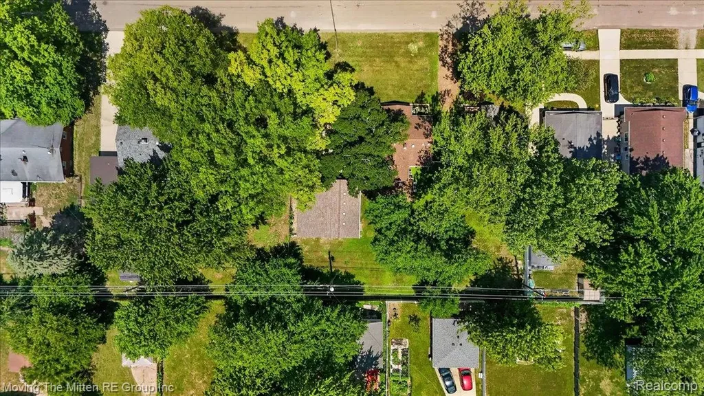 31547 Birchwood Street Westland City MI 48186