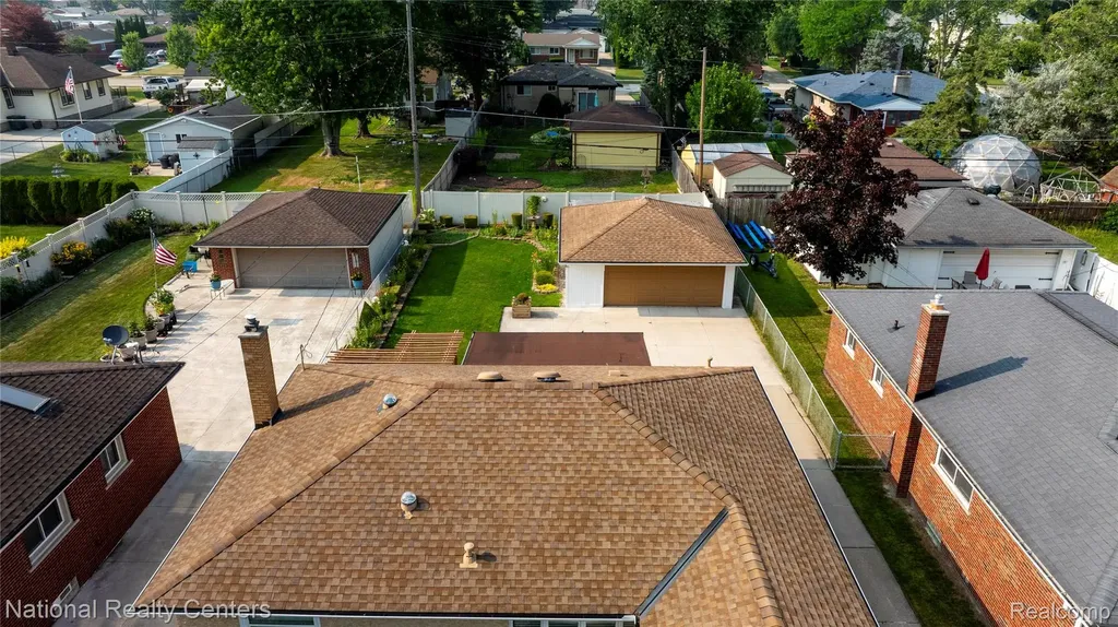 22635 Lincoln Street St. Clair Shores City MI 48082