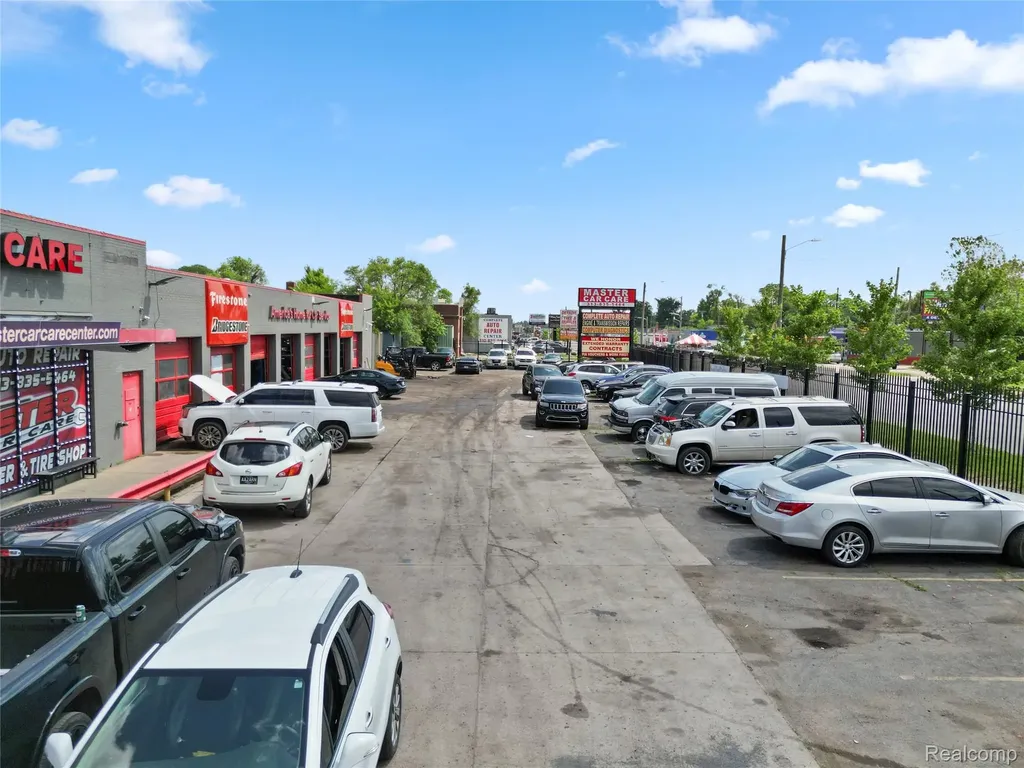 14170 Greenfield Road Detroit City MI 48227