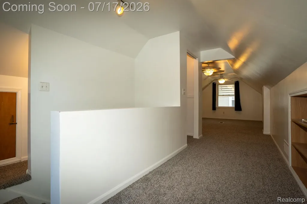 18641 Sumner Redford Charter Township MI 48240