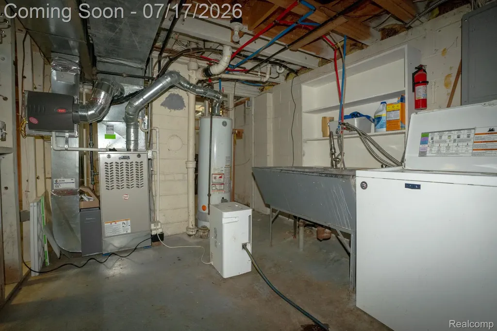 18641 Sumner Redford Charter Township MI 48240