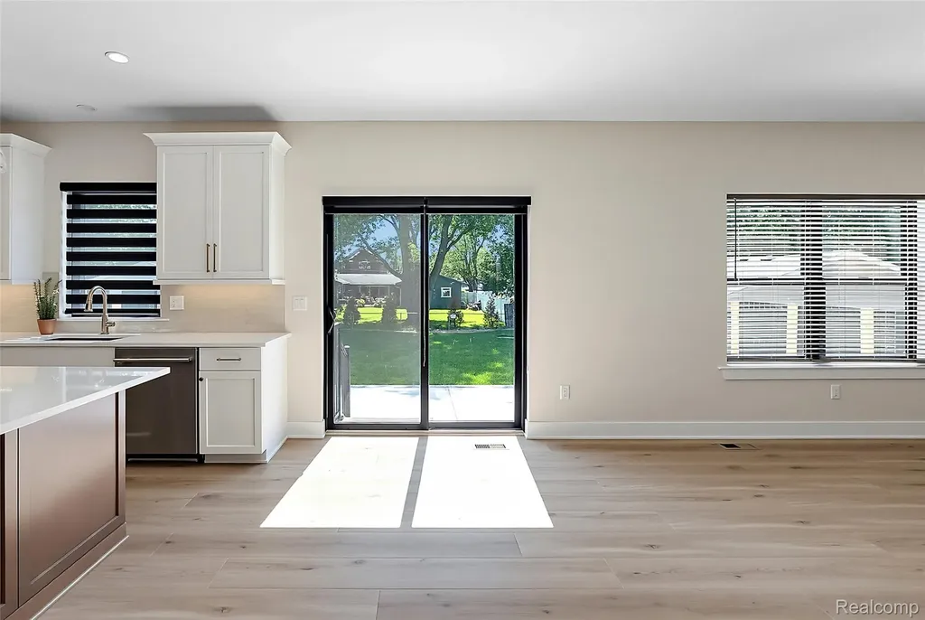 41255 Conger Bay Drive Harrison Charter Township MI 48045
