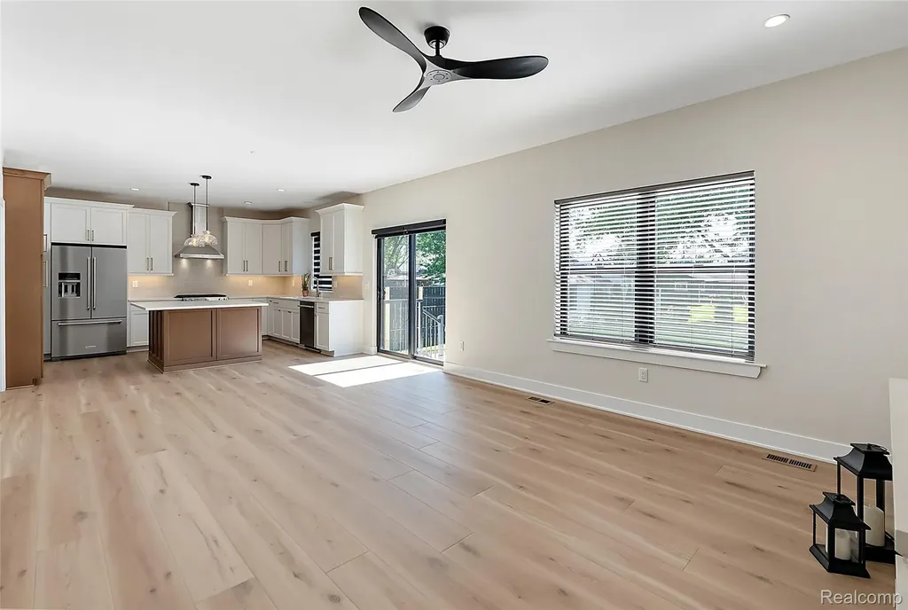 41255 Conger Bay Drive Harrison Charter Township MI 48045