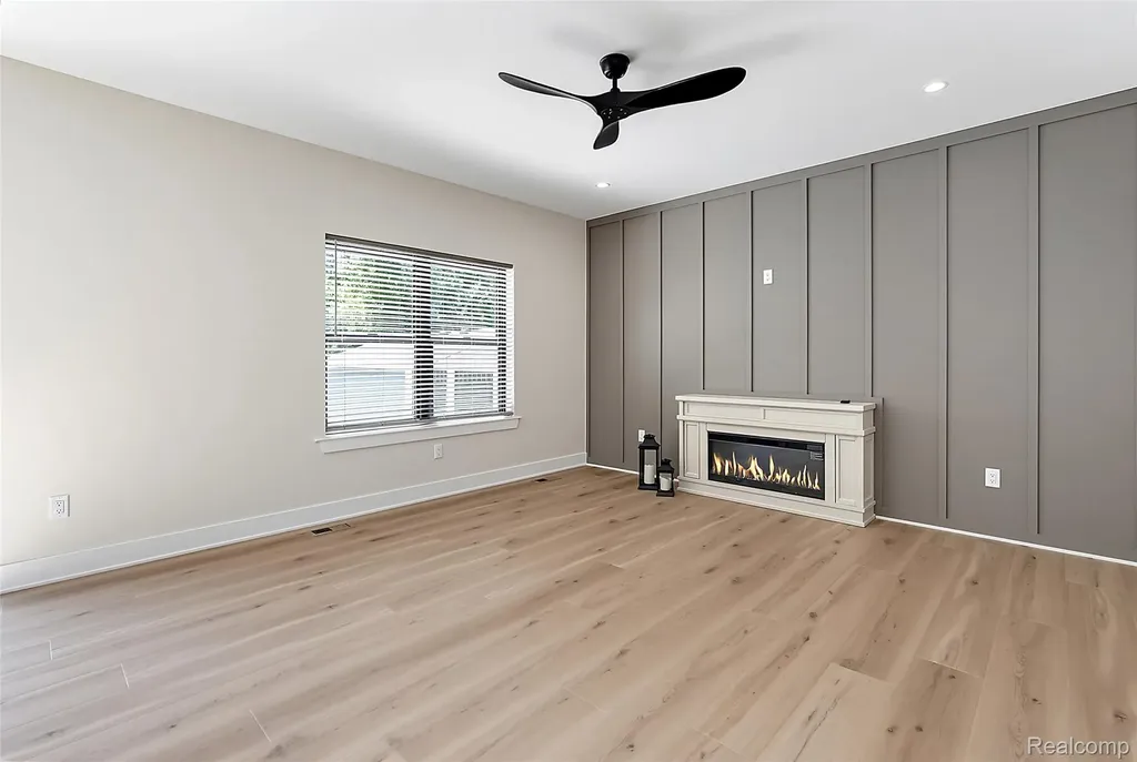 41255 Conger Bay Drive Harrison Charter Township MI 48045