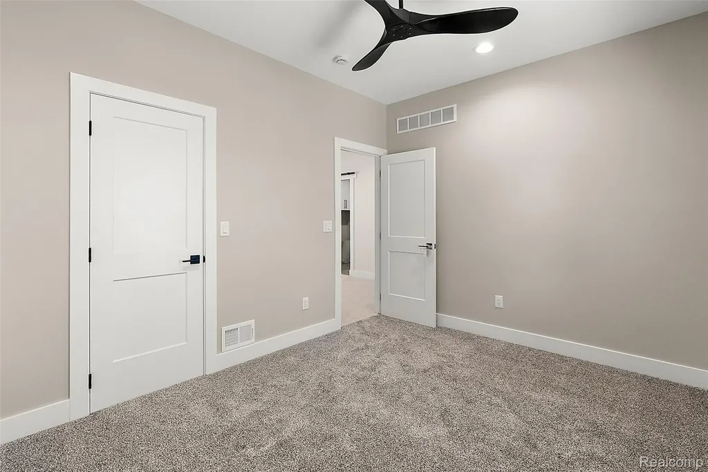 41255 Conger Bay Drive Harrison Charter Township MI 48045