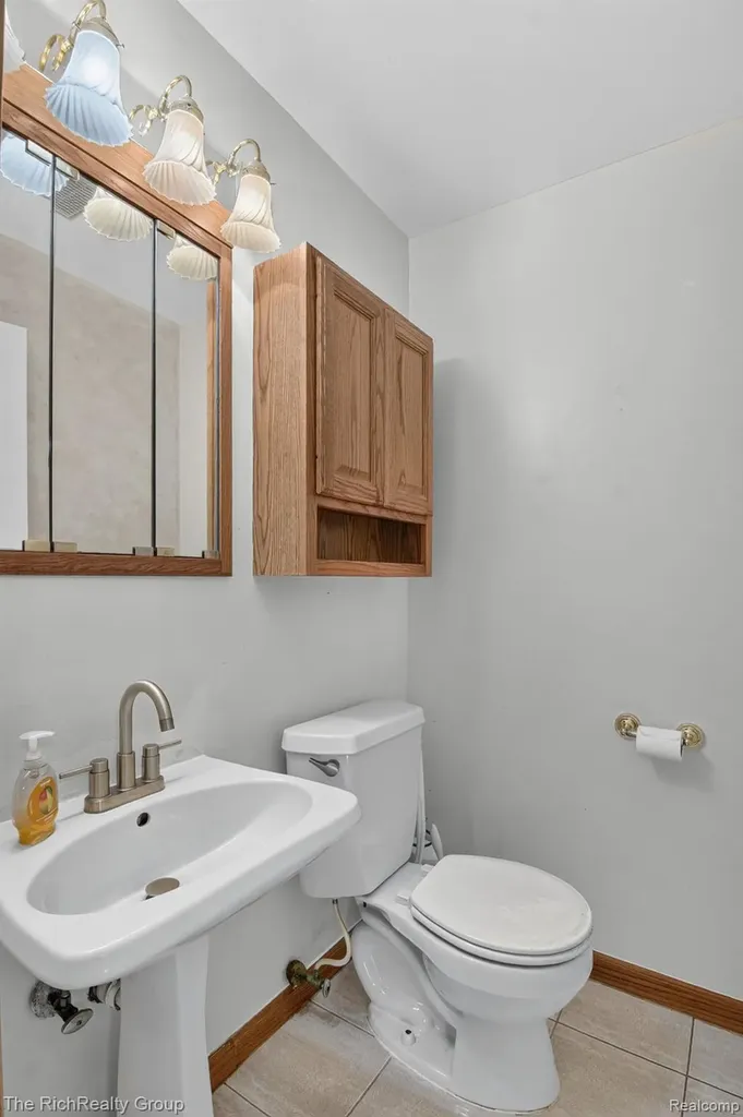 2313 Abbey Court Canton Charter Township MI 48188