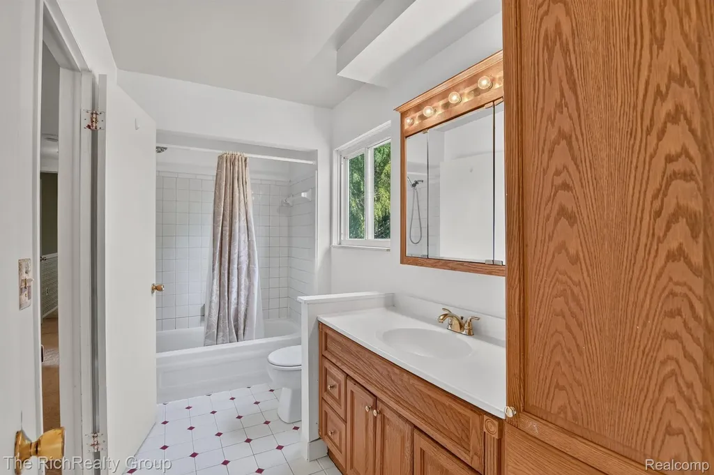 2313 Abbey Court Canton Charter Township MI 48188