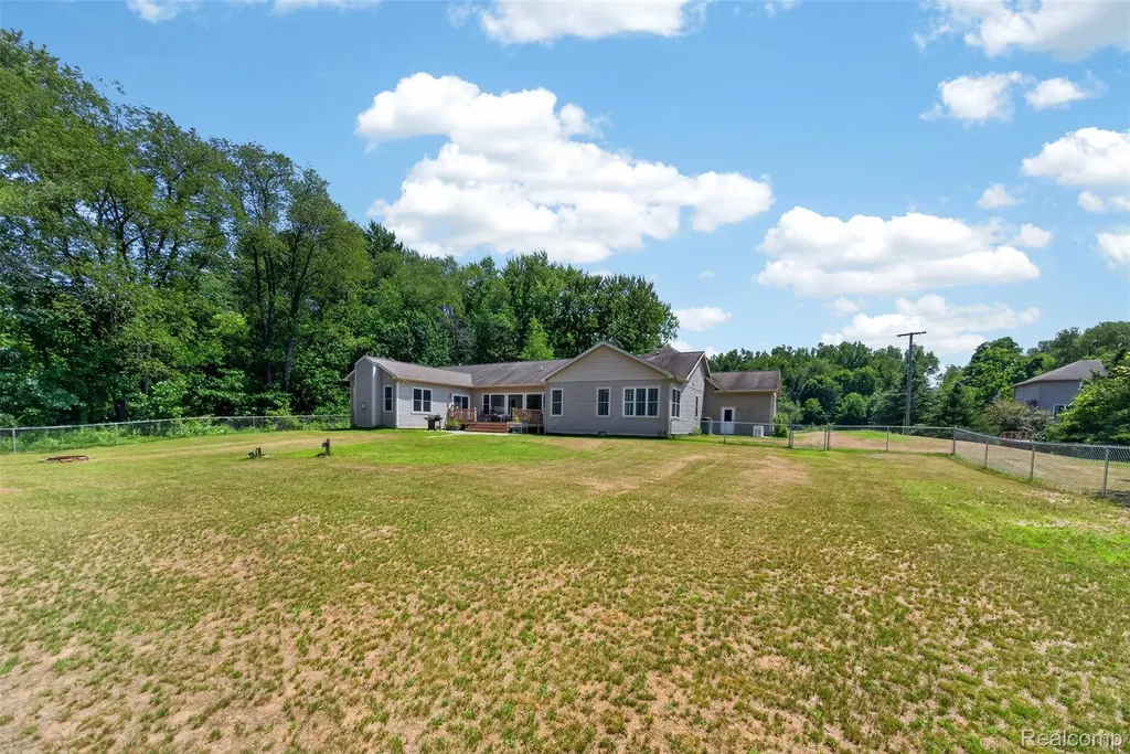 4711 Pardee Road Leroy Township MI 48892