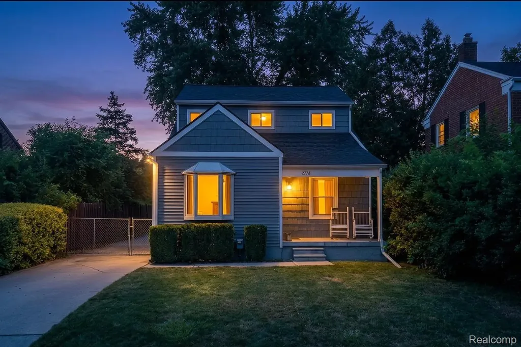 27731 Glenwood Street St. Clair Shores City MI 48081