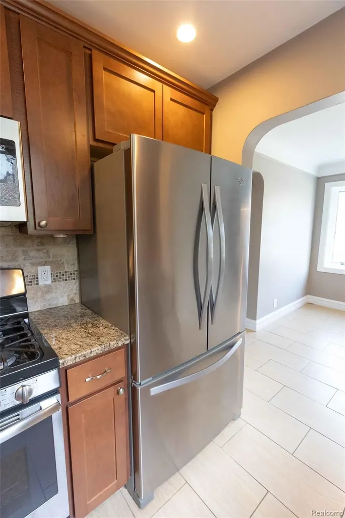 27731 Glenwood Street St. Clair Shores City MI 48081