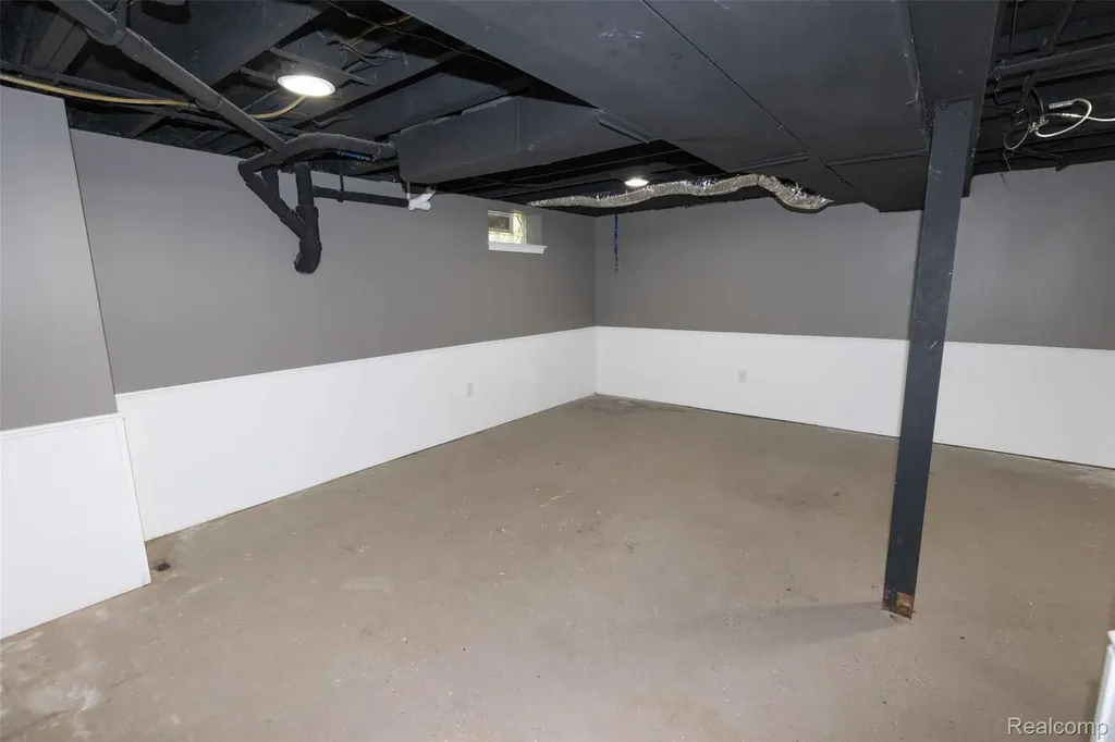 27731 Glenwood Street St. Clair Shores City MI 48081
