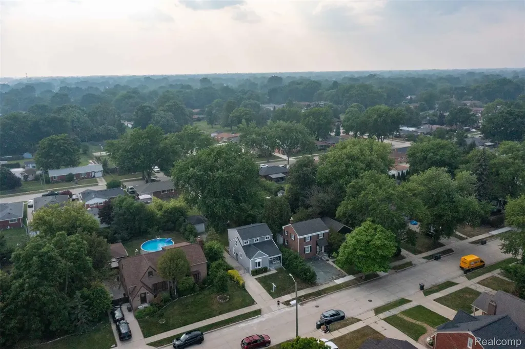 27731 Glenwood Street St. Clair Shores City MI 48081