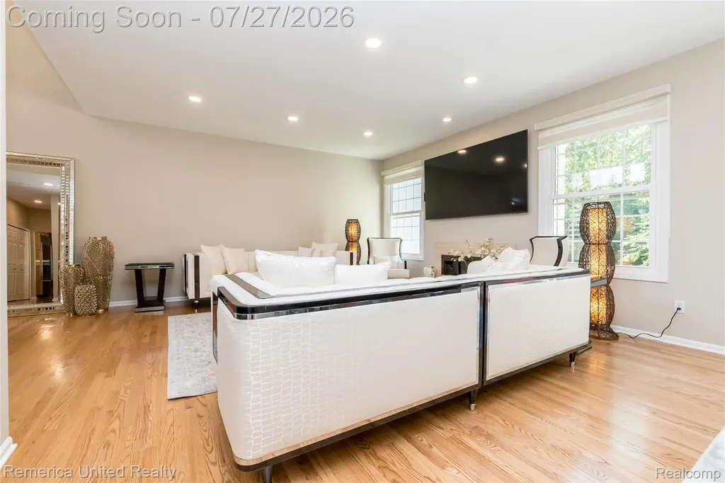 7112 Winding Brook Court West Bloomfield Charter Township MI 48322