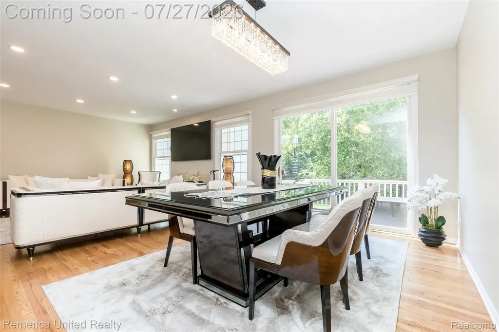7112 Winding Brook Court West Bloomfield Charter Township MI 48322