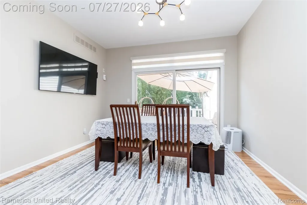 7112 Winding Brook Court West Bloomfield Charter Township MI 48322