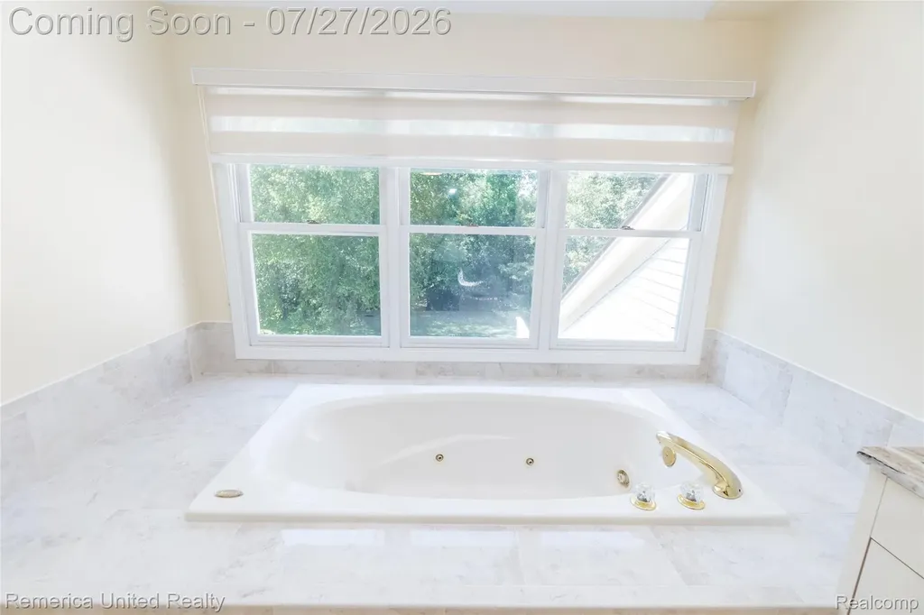7112 Winding Brook Court West Bloomfield Charter Township MI 48322