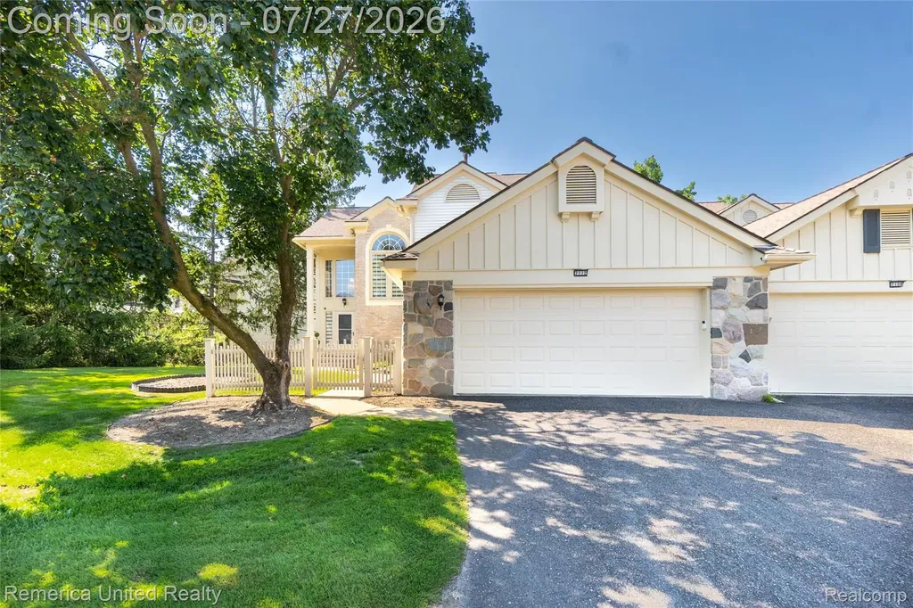 7112 Winding Brook Court West Bloomfield Charter Township MI 48322