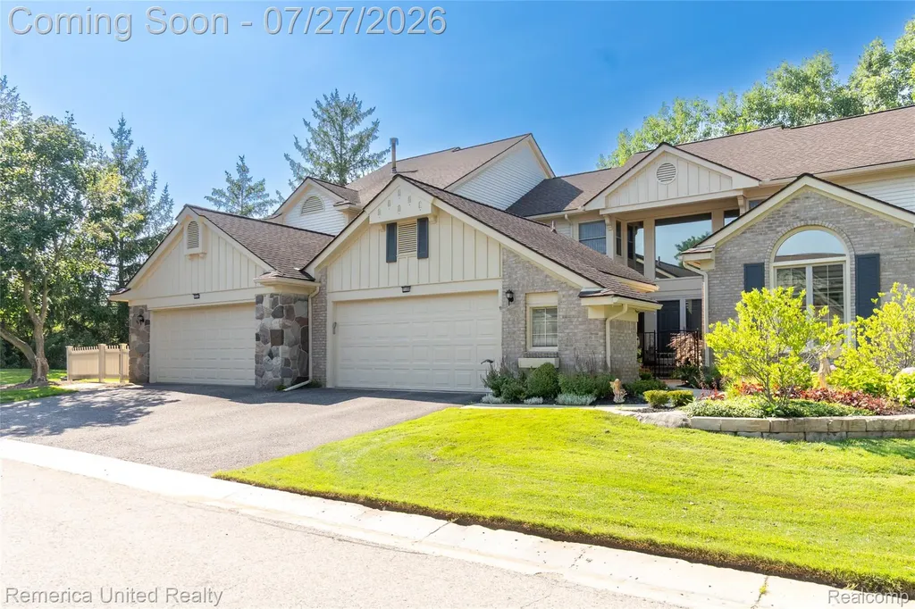 7112 Winding Brook Court West Bloomfield Charter Township MI 48322