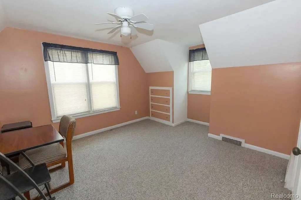 131 Dwight Avenue Pontiac City MI 48341