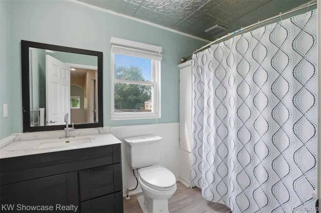 4775 Lake Grove Drive White Lake Charter Township MI 48383