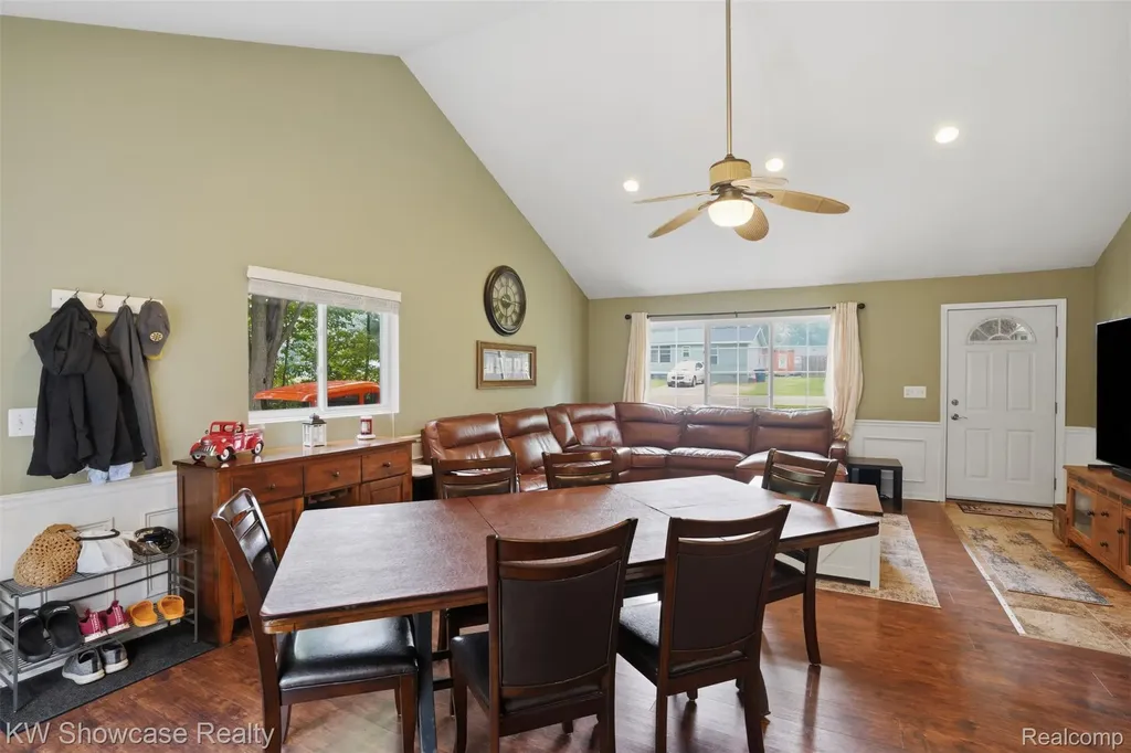4775 Lake Grove Drive White Lake Charter Township MI 48383