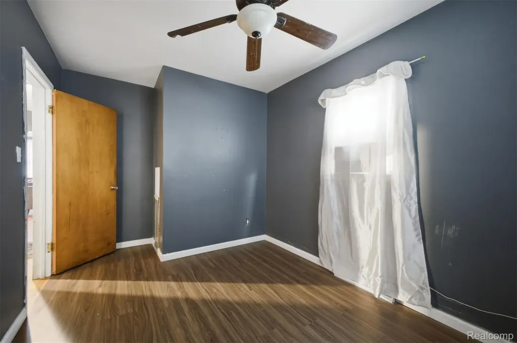 439 Cleveland Avenue Lincoln Park City MI 48146