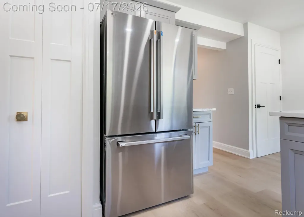 27426 Marshall Street Southfield City MI 48076