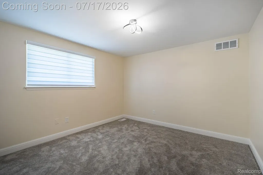 27426 Marshall Street Southfield City MI 48076