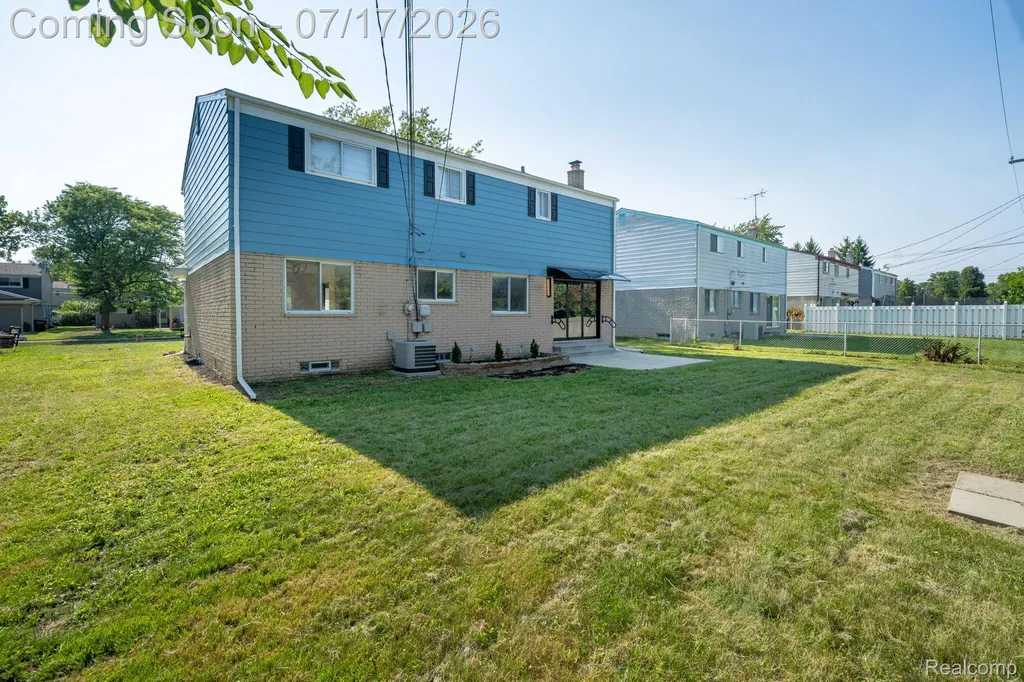 27426 Marshall Street Southfield City MI 48076