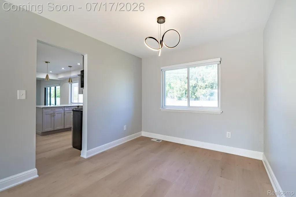 27426 Marshall Street Southfield City MI 48076
