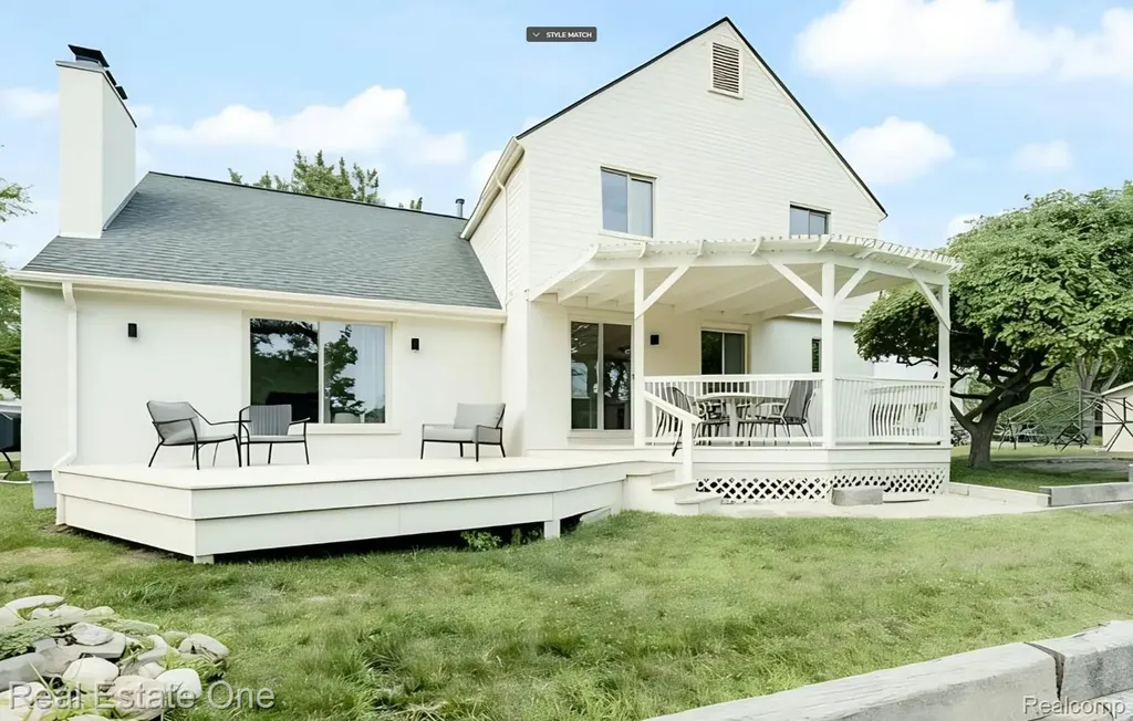2355 Hillendale Drive Rochester Hills City MI 48309