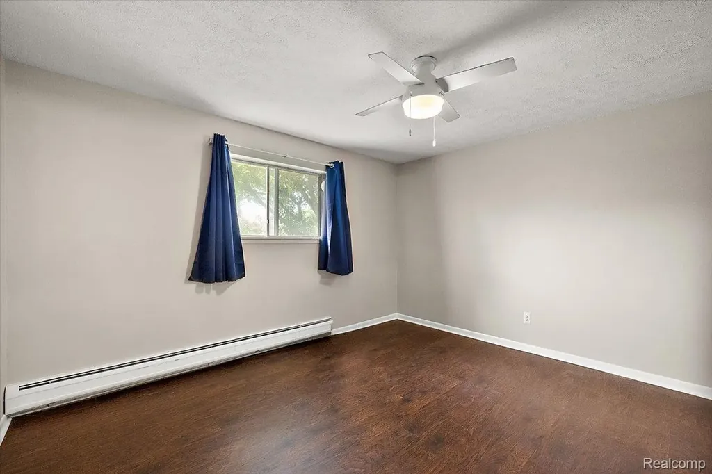 15048 Fairfield Street Livonia City MI 48154