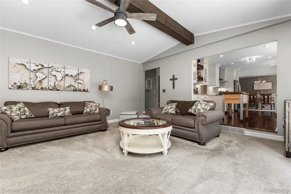 39452 Sunderland Drive Clinton Charter Township MI 48038