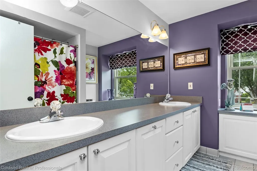 39452 Sunderland Drive Clinton Charter Township MI 48038