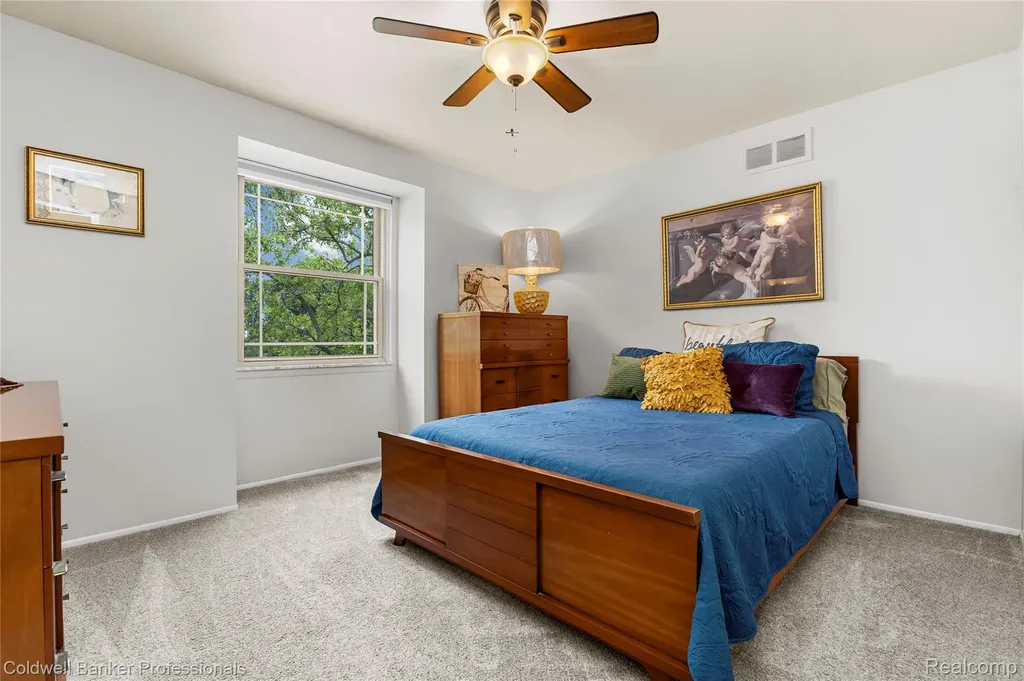 39452 Sunderland Drive Clinton Charter Township MI 48038