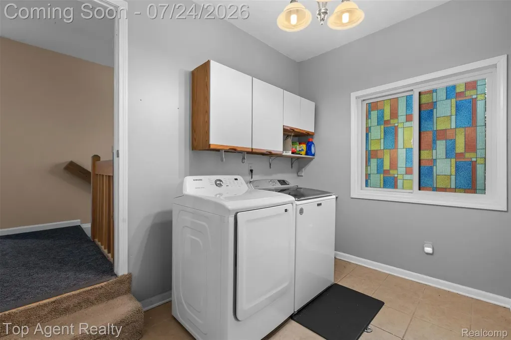 312 Beach Drive Oakland Charter Township MI 48363