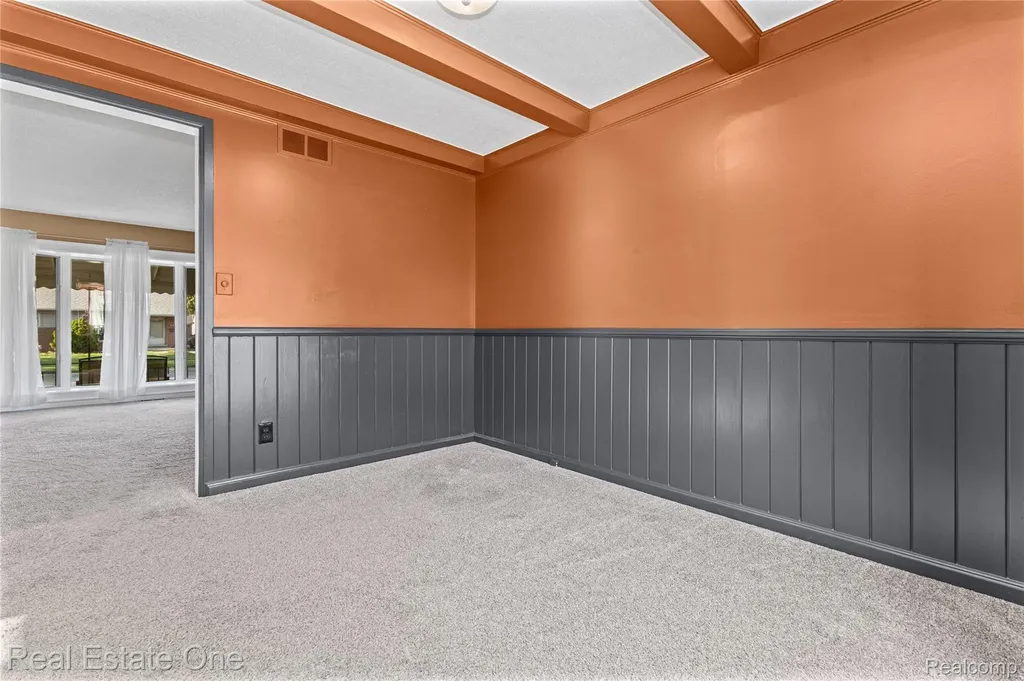 21436 Parkway Street St. Clair Shores City MI 48082