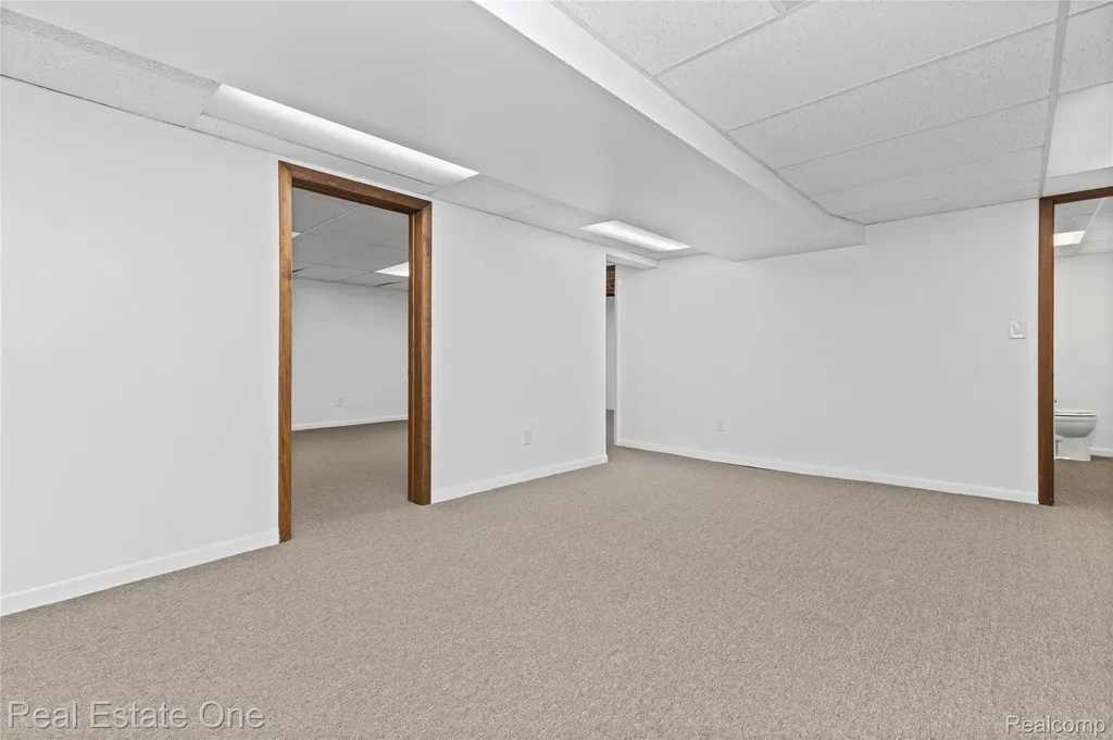 21436 Parkway Street St. Clair Shores City MI 48082