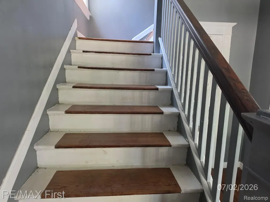 265 North Avenue Mt. Clemens City MI 48043