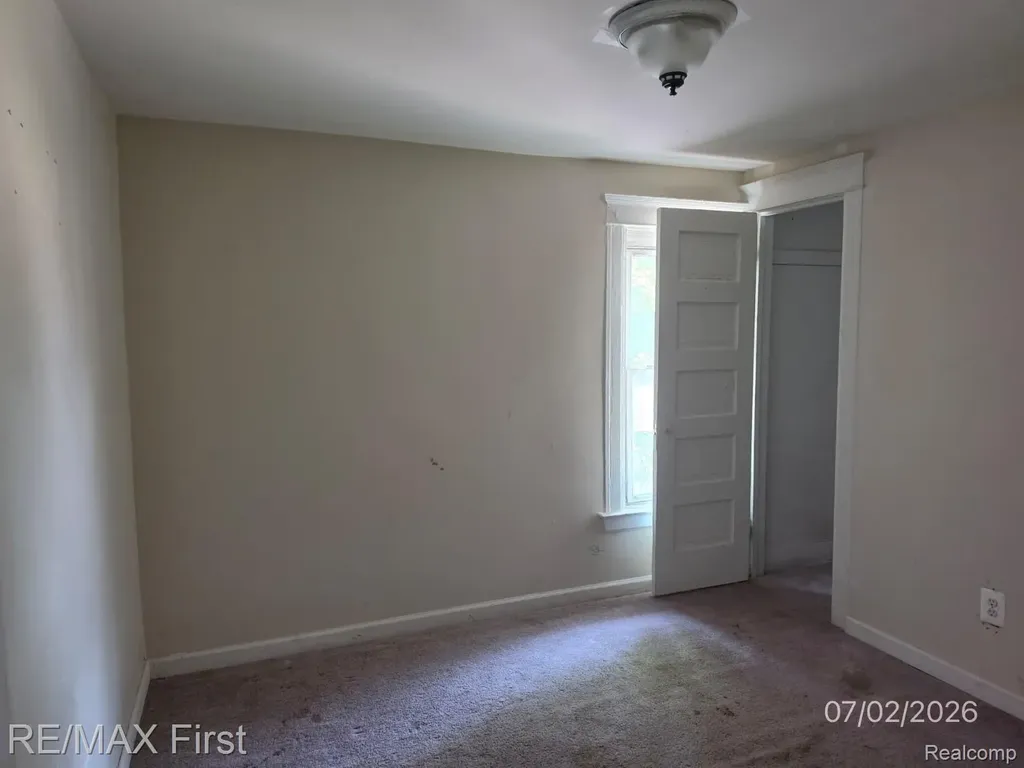 265 North Avenue Mt. Clemens City MI 48043
