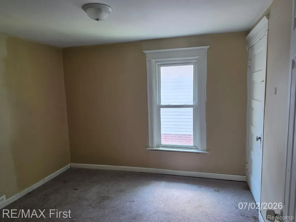 265 North Avenue Mt. Clemens City MI 48043