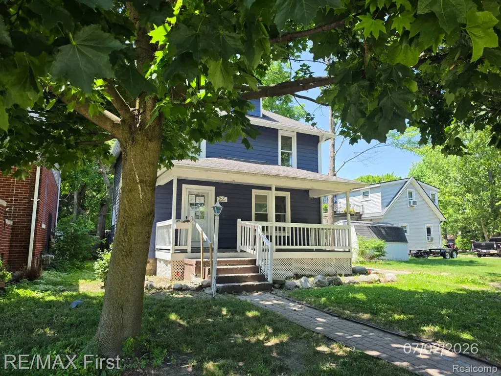265 North Avenue Mt. Clemens City MI 48043