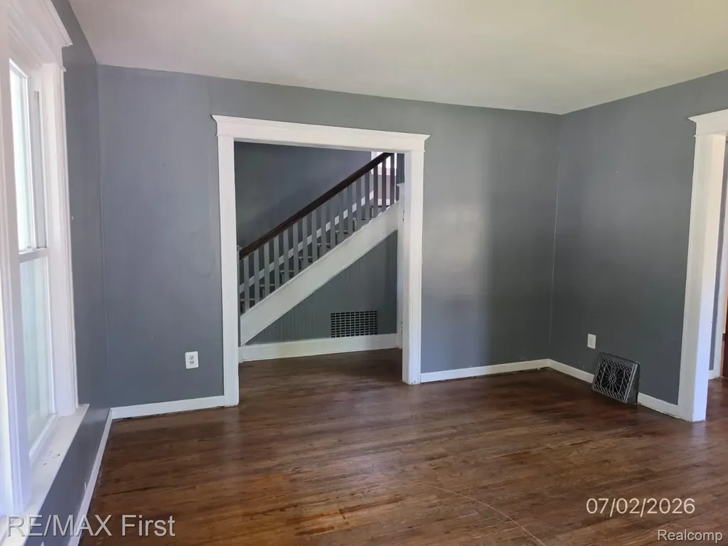265 North Avenue Mt. Clemens City MI 48043