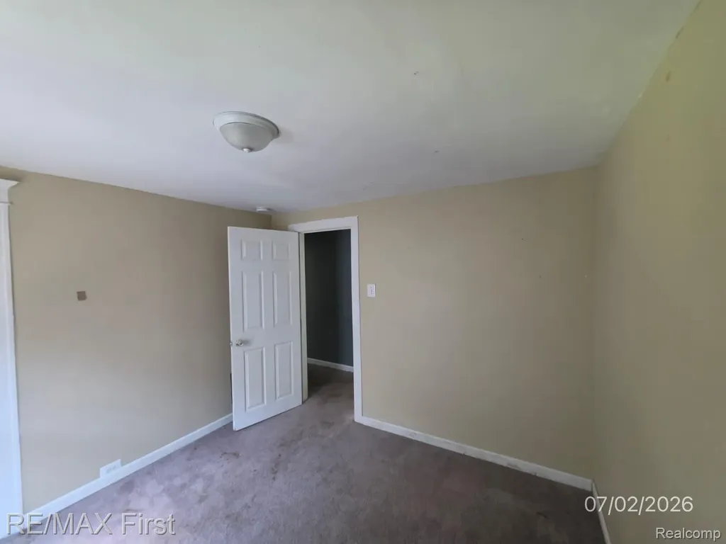 265 North Avenue Mt. Clemens City MI 48043