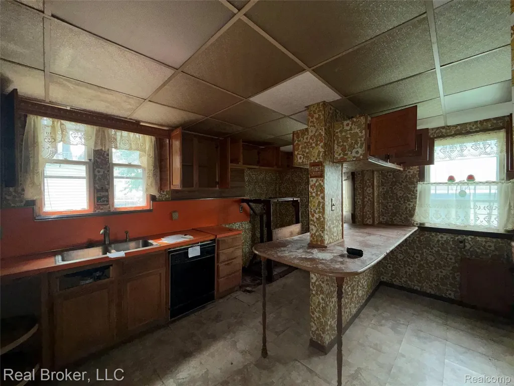 3002 Lawrence Street Detroit City MI 48206