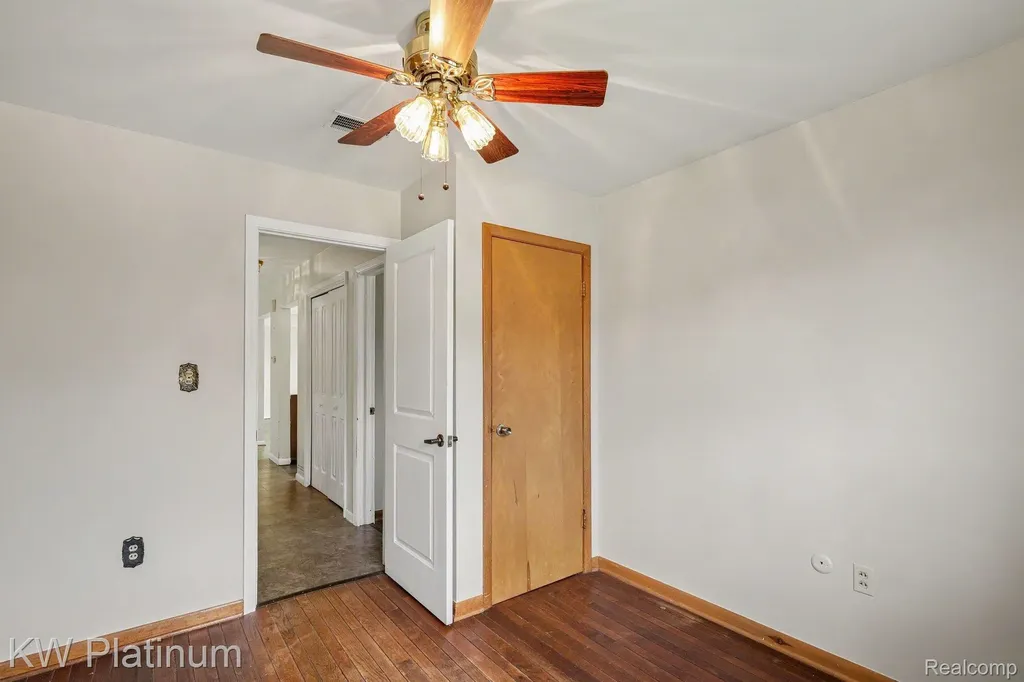 49750 Nautical Drive Chesterfield Township MI 48047