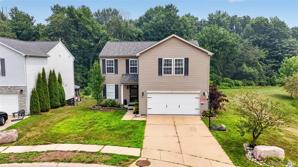 2792 Kalkaska River Drive Handy Township MI 48836