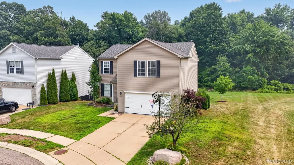 2792 Kalkaska River Drive Handy Township MI 48836