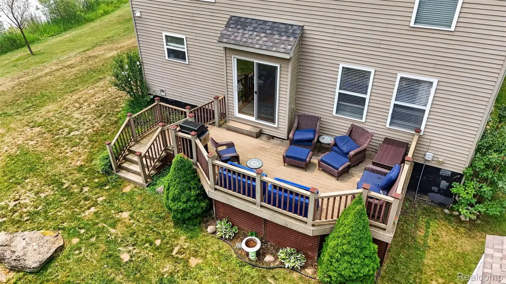 2792 Kalkaska River Drive Handy Township MI 48836